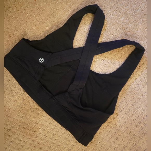 Lululemon Athletica Black Sports Bra with front Pocket. - Picture 2 of 4